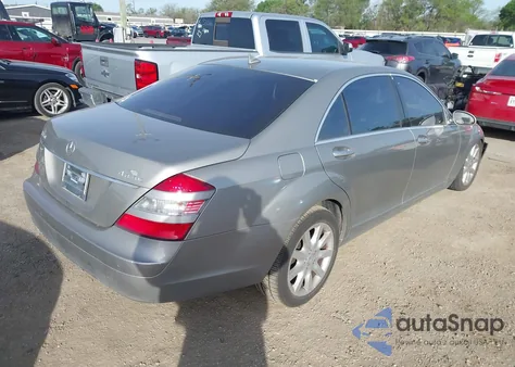 2007 Mercedes-Benz S 550 4Matic из США, поврежденный, VIN WDDNG86X77A133885